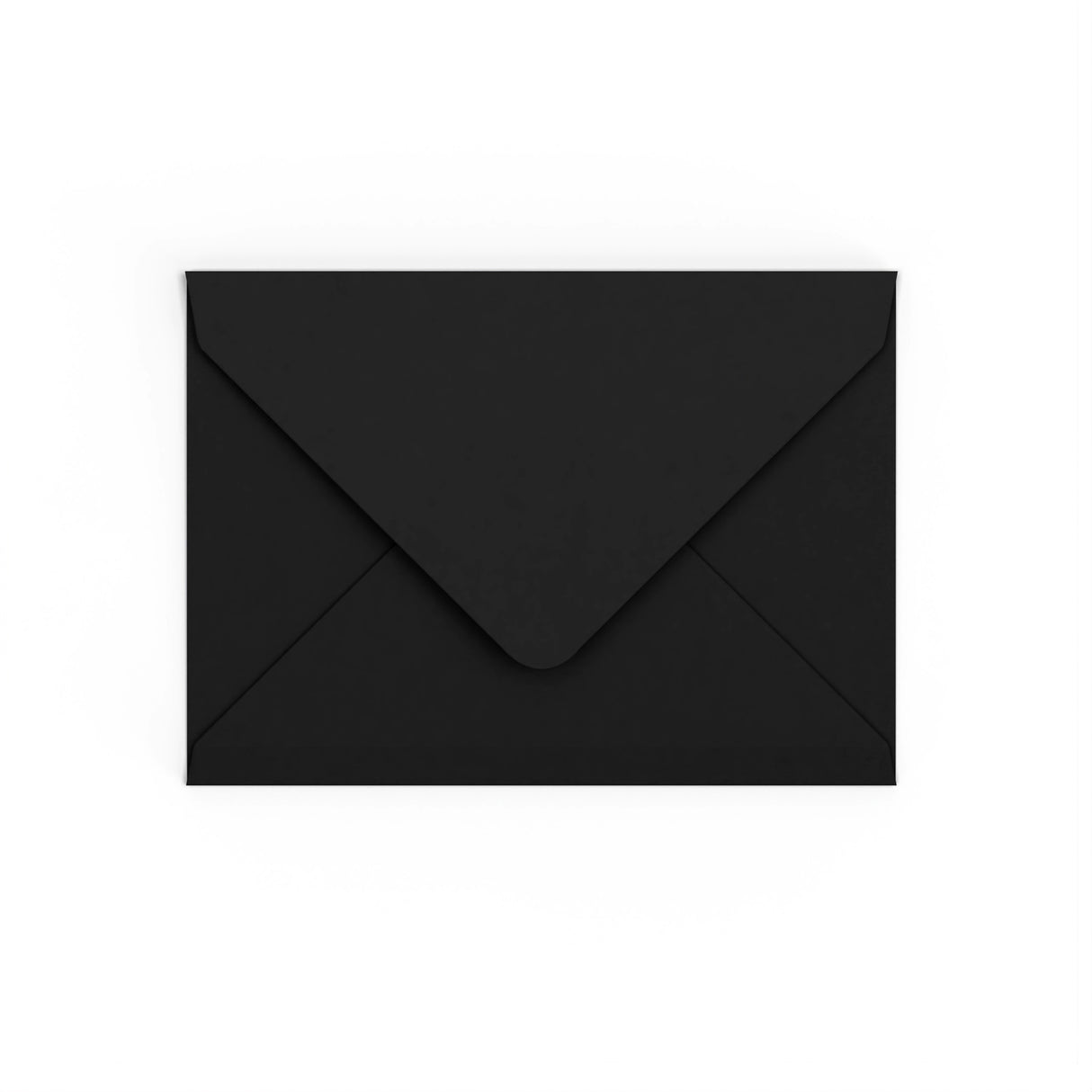 Črna kuverta 133x184 mm