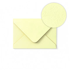 Slonokoščena kuverta s kladnim vzorcem 65x94 mm