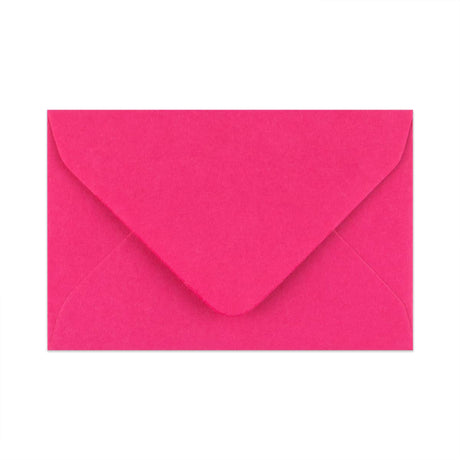 62x94mm FUSCHIA PINK WALLET GUMMED PLAIN 100GSM