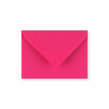 82x113mm C7 FUSCHIA PINK WALLET GUMMED PLAIN 100GSM