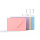 Mešanica pastelnih kartic 225 g/m² in kuverte 100 g/m²